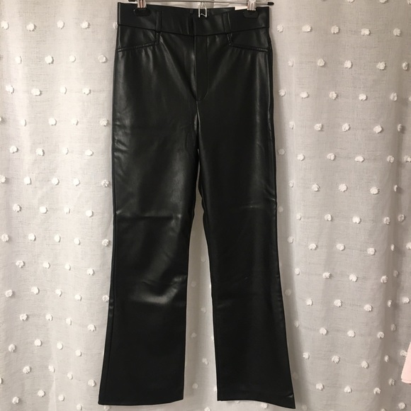 BNWT-High rise faux leather pants - Picture 2 of 4